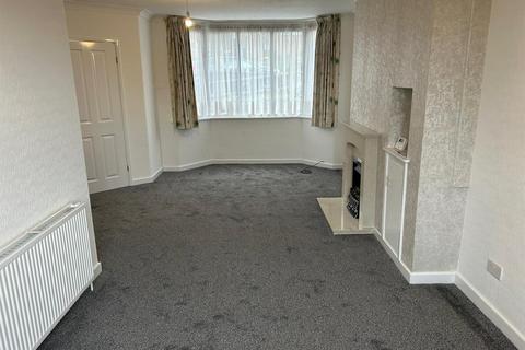 3 bedroom semi-detached house to rent, Gotts Park View, Armley, Leeds