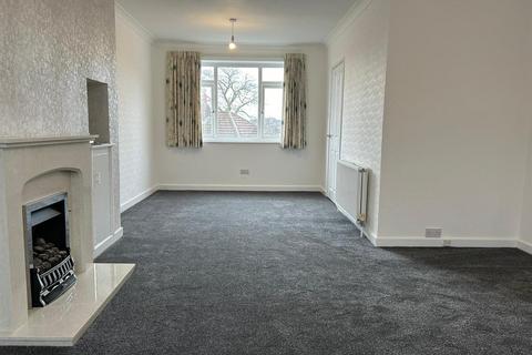 3 bedroom semi-detached house to rent, Gotts Park View, Armley, Leeds