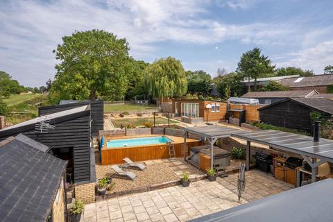 undefined, Hillrow, Haddenham, CB6