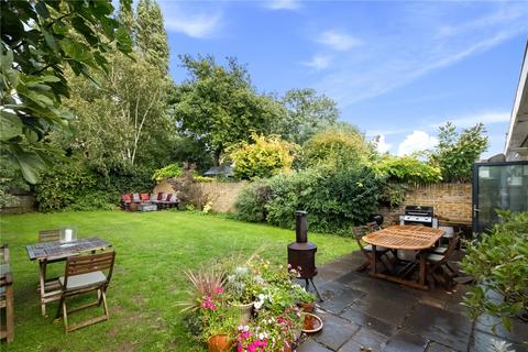 4 bedroom end of terrace house for sale, Multon Road, London, SW18