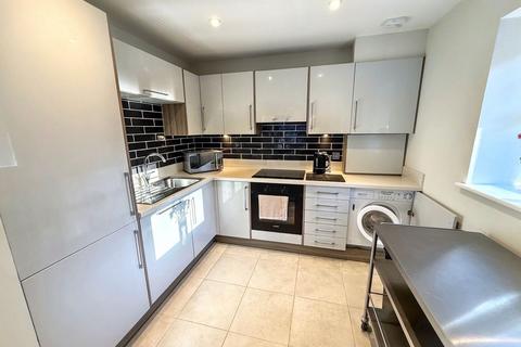 2 bedroom flat for sale, Fair Acre, High Wycombe HP13
