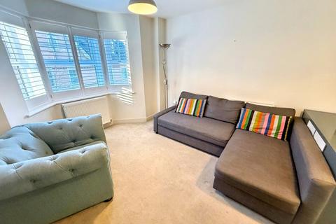 2 bedroom flat for sale, Fair Acre, High Wycombe HP13
