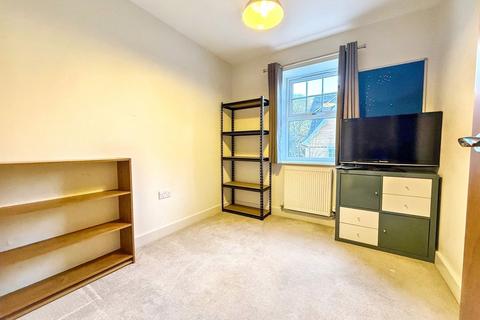 2 bedroom flat for sale, Fair Acre, High Wycombe HP13