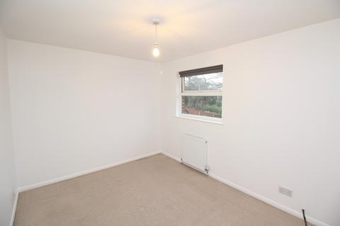 2 bedroom terraced house to rent, Berkeley Drive, CM12