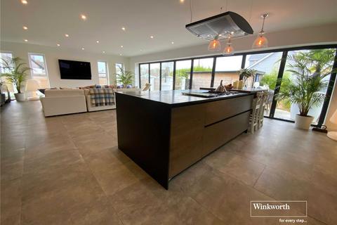 5 bedroom bungalow for sale, Sheldrake Road, Mudeford, Christchurch, BH23
