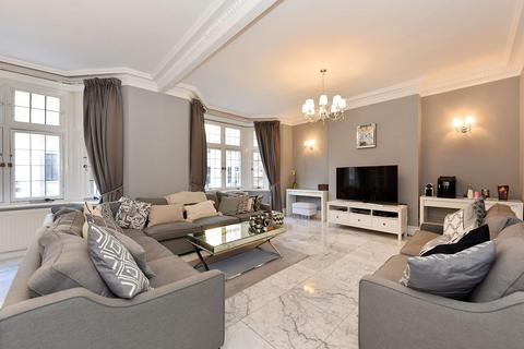 undefined, Weymouth Street, Marylebone, London W1W