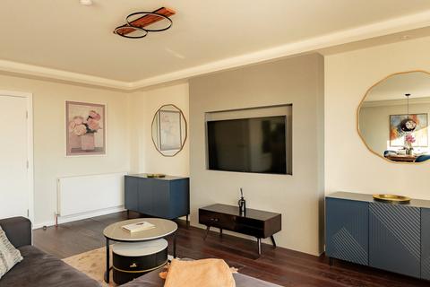 3 bedroom apartment to rent, St Marys Abbotts Terrace, Kensington, W14