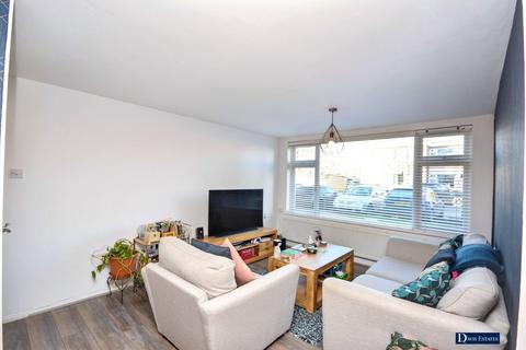 2 bedroom flat for sale, Ferguson Court, Ferguson Avenue, Gidea Park, Romford, RM2