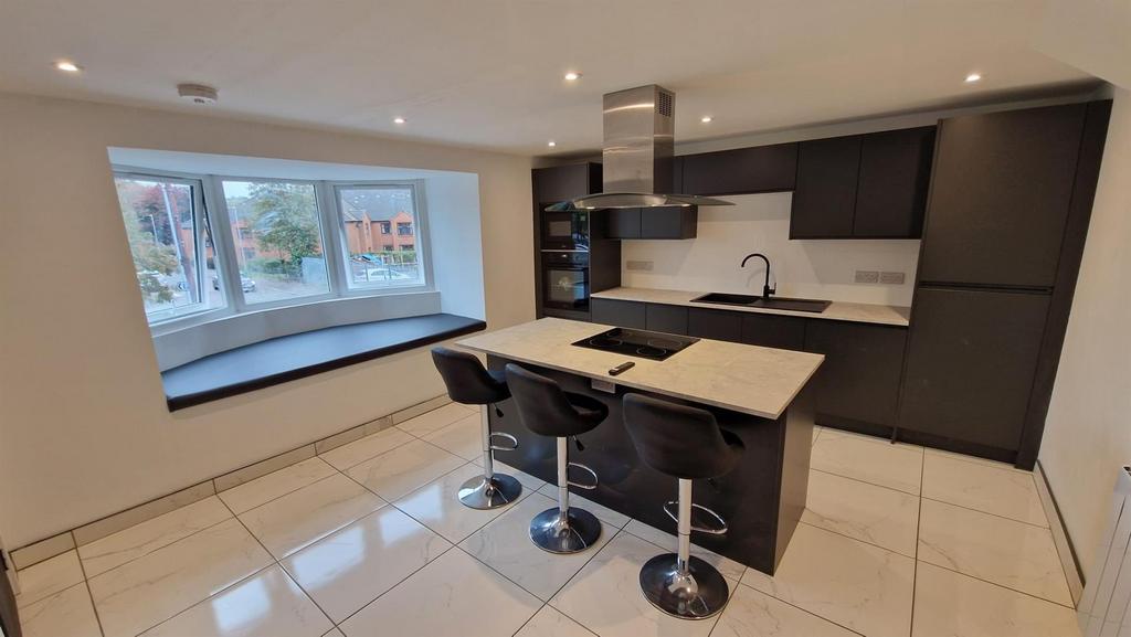 Kitchen 6.jpg