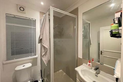 Studio to rent, Nelson Road,  Stanmore,  HA7
