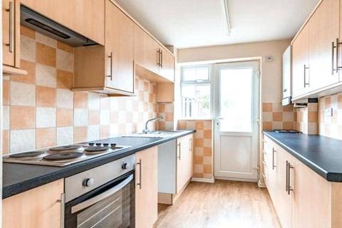 3 bedroom terraced house to rent, The Cape, Littlehampton, BN17