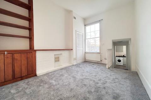 2 bedroom flat to rent, London Road, Cheltenham GL52