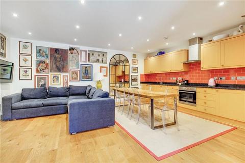 2 bedroom flat to rent, Josephine Avenue, London SW2
