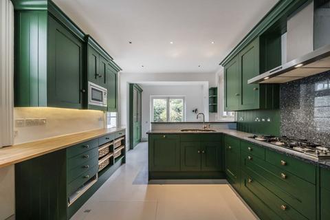 4 bedroom semi-detached house to rent, Abinger Road, London W4