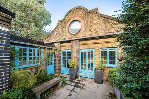 1 bedroom flat for sale, White Hart Street, London SE11