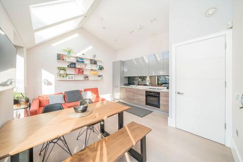 1 bedroom flat for sale, Hodford Road, London NW11