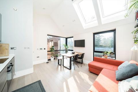 1 bedroom flat for sale, Hodford Road, London NW11