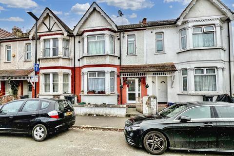 3 bedroom terraced house for sale, Sunnycroft Road, Hounslow TW3