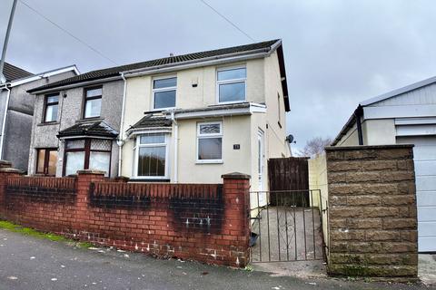 3 bedroom semi-detached house for sale, Penybryn Avenue, Cefn Fforest, NP12