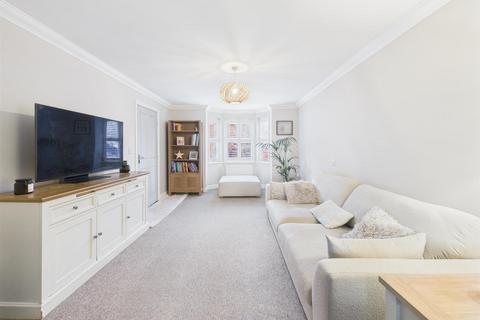 3 bedroom detached house for sale, Windfall Way, Elmbridge, Gloucester