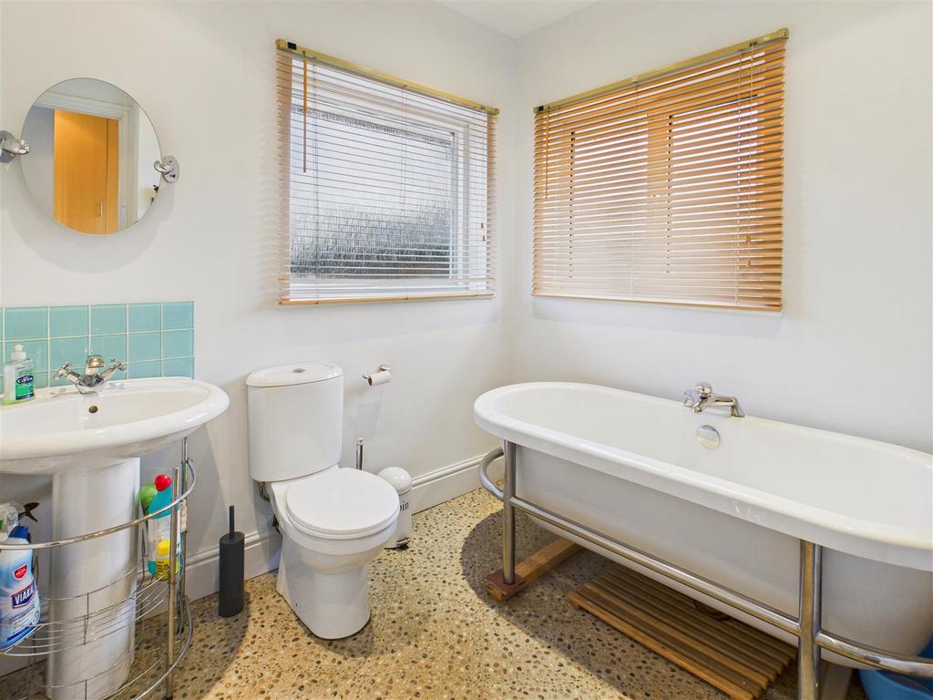En-suite Bathroom