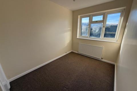 3 bedroom terraced house to rent, Tokyngton Avenue, Wembley