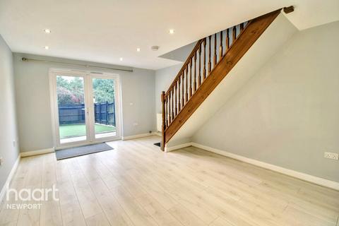 2 bedroom terraced house to rent, Buccaneer Close, Newport