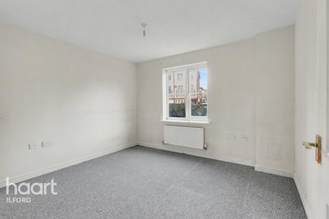 2 bedroom apartment for sale, Blackthorn Road, Ilford