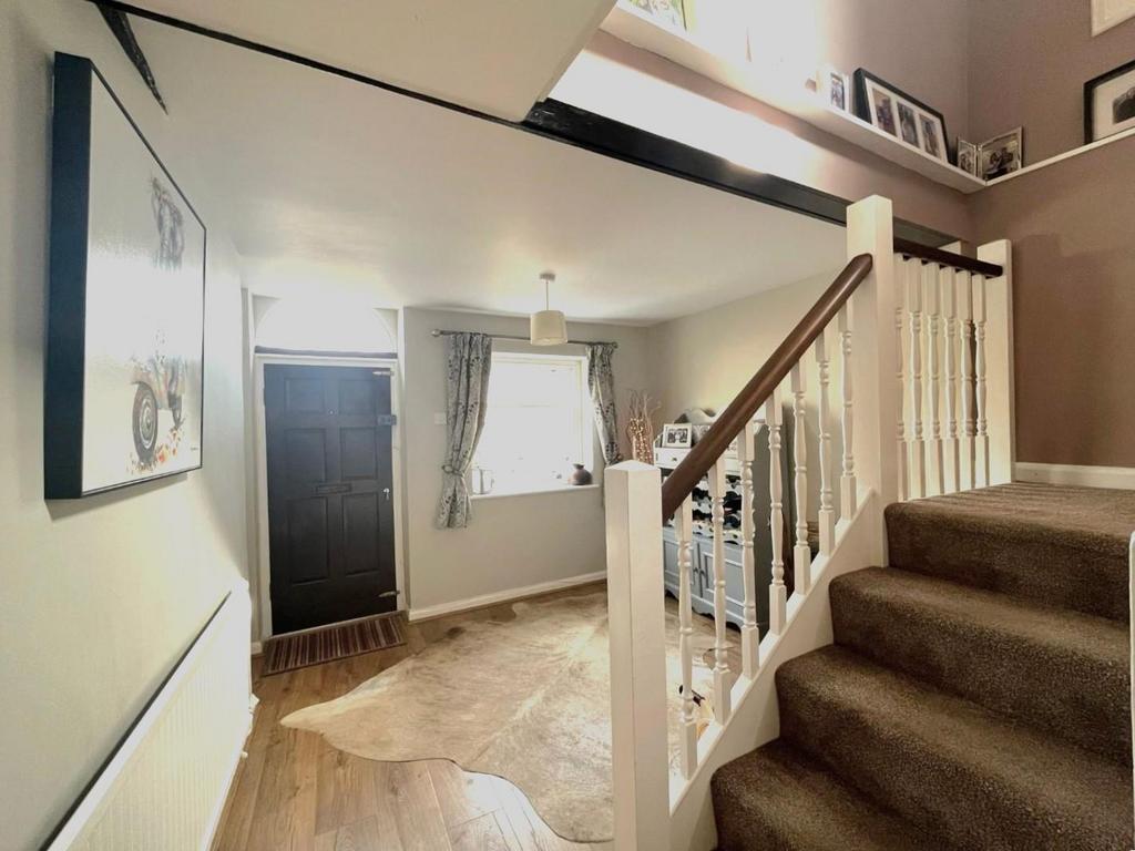 Entrance reception/Study