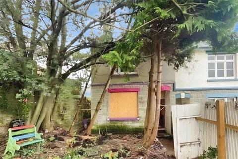 2 bedroom end of terrace house for sale, George Street, Newton Abbot, Devon, TQ12 1HX