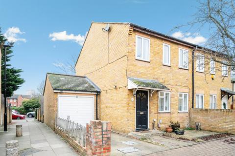 undefined, Camelot Close, London, SE28