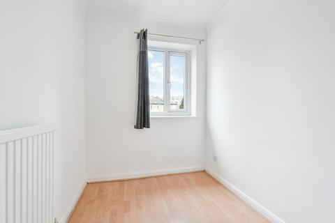 undefined, Camelot Close, London, SE28