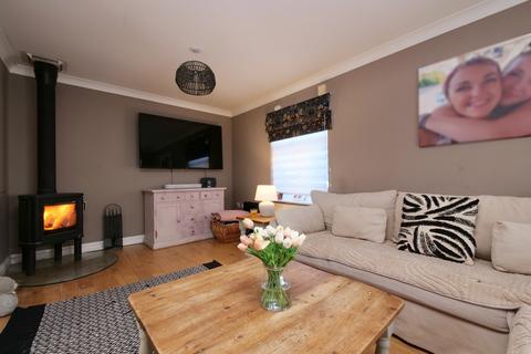 4 bedroom detached house for sale, Chaffinch Chase, Gillingham