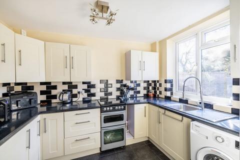 2 bedroom end of terrace house for sale, Silkham Road, Oxted, RH8
