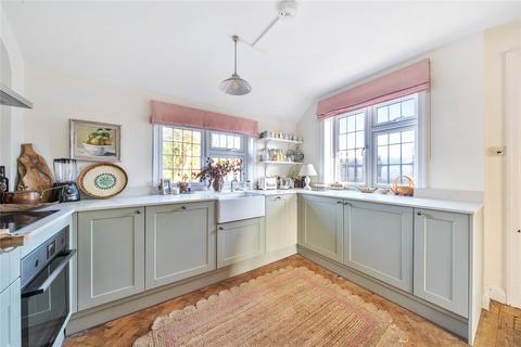 1 bedroom end of terrace house to rent, London Road, Handcross
