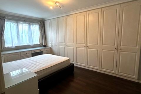 2 bedroom flat to rent, Uxbridge Road, Stanmore HA7