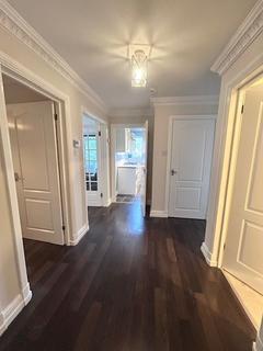 2 bedroom flat to rent, Uxbridge Road, Stanmore HA7