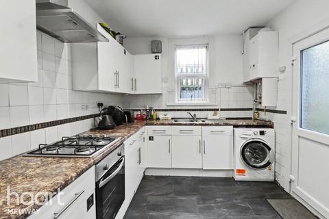 1 bedroom in a house share to rent, Rochester Street, CHATHAM