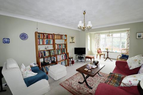 4 bedroom detached house for sale, Chichester Avenue, Hayling Island