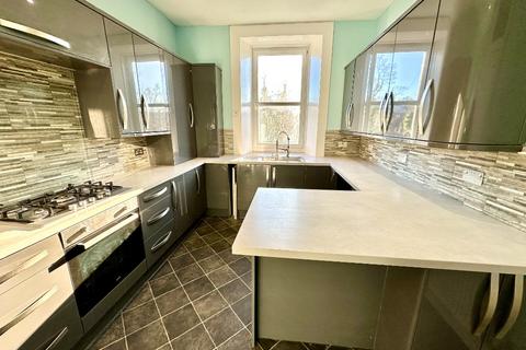 2 bedroom flat to rent, Underwood Road, Paisley, Renfrewshire, PA3