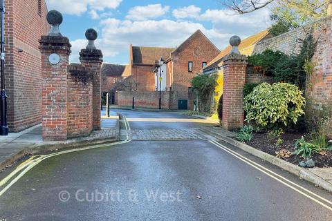 3 bedroom terraced house for sale, The Parchment, Havant, Hampshire