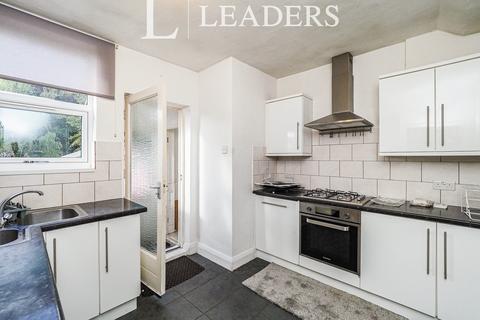 4 bedroom semi-detached house to rent, Devonshire Drive, Stapleford, NG9