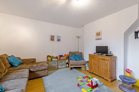 2 bedroom flat to rent, Hunton Street, E1, Whitechapel, London, E1