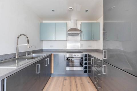 2 bedroom flat to rent, Zodiac Close, Edgware, HA8