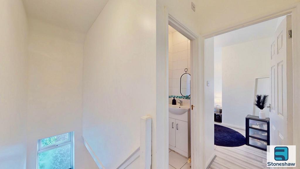 1st Floor Landing