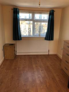 1 bedroom in a house share to rent, Cranmer Road, London
