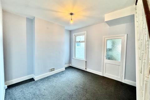 3 bedroom terraced house for sale, Evelyn Avenue, Newhaven