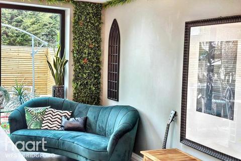 3 bedroom semi-detached house for sale, Ruddington Lane, Nottingham