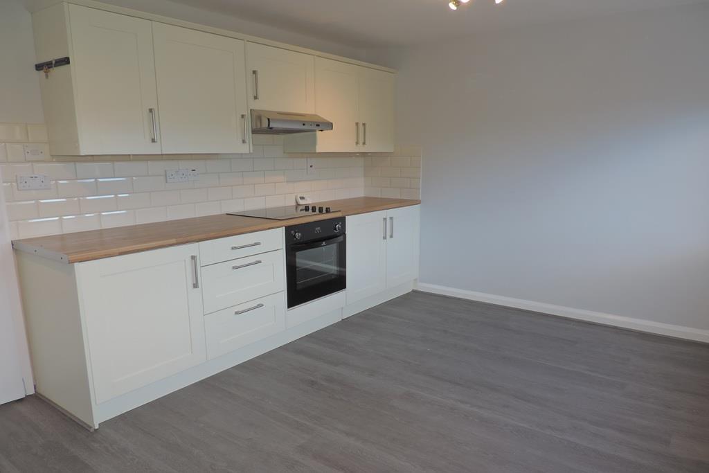 Kitchen2.jpg