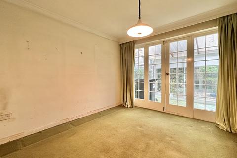 3 bedroom end of terrace house for sale, Addington Place, Christchurch BH23